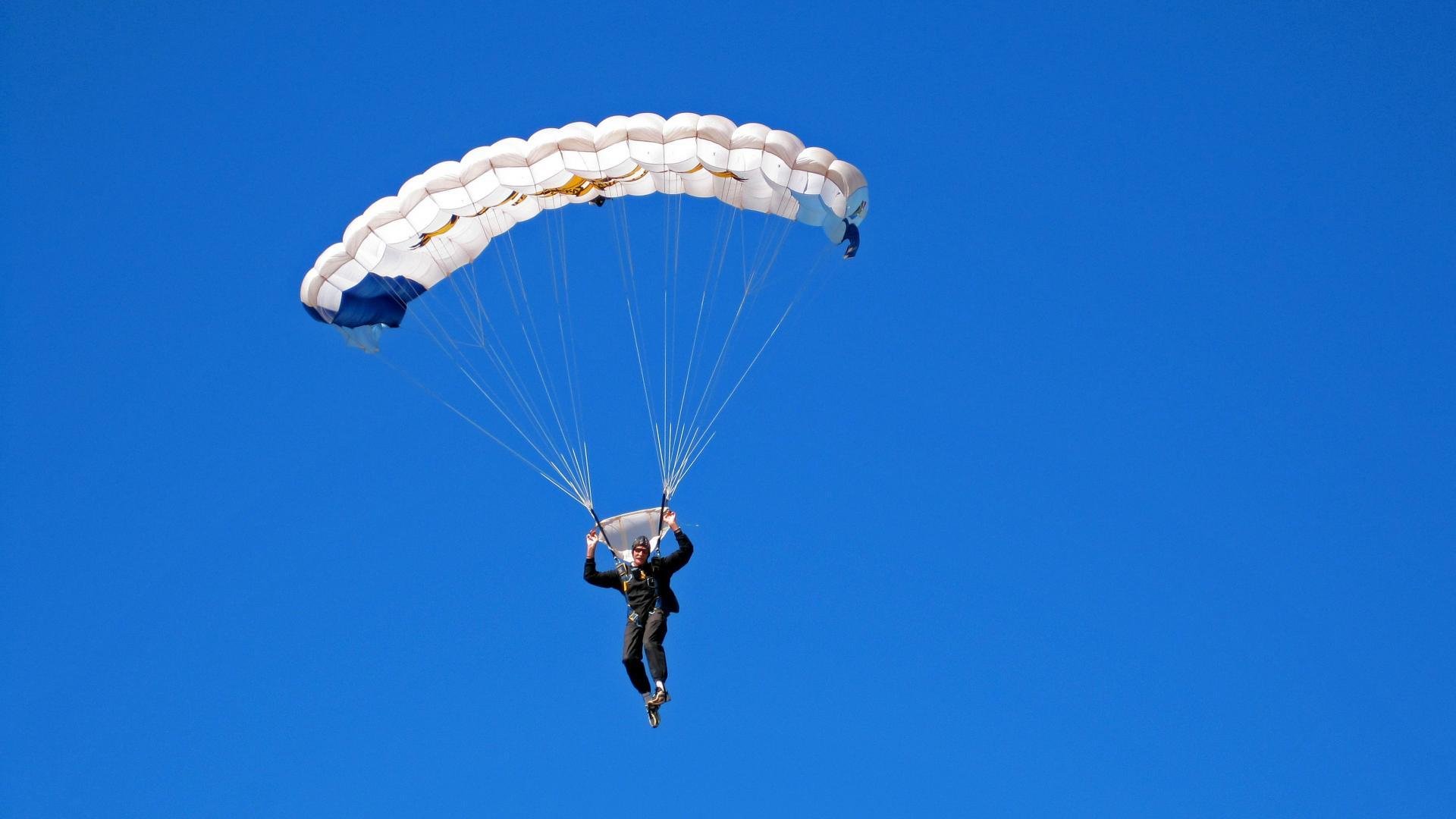 “球队文化：冠军军团的团队精神和文化”，冠军团队是什么