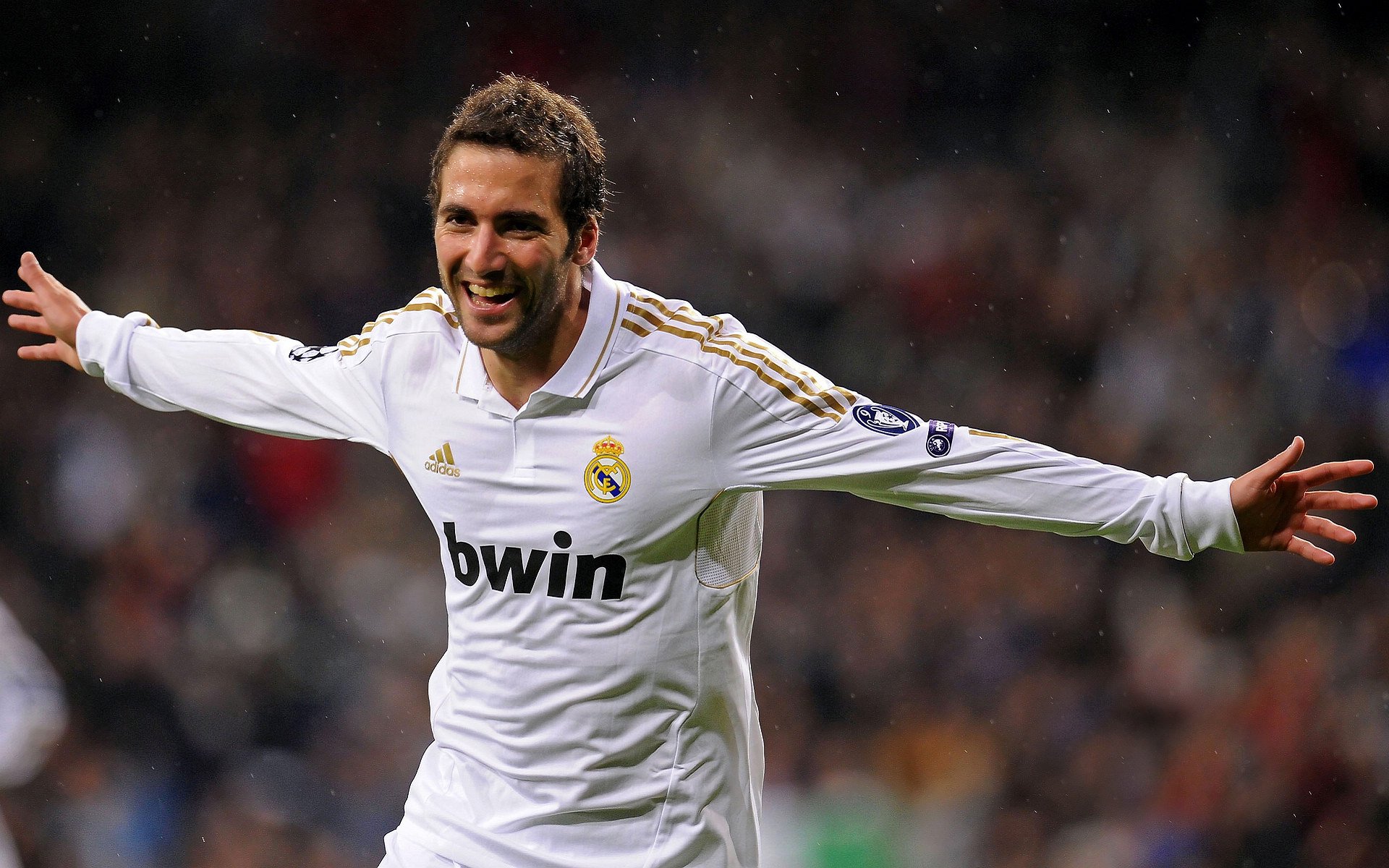 赛场内外：NBA运动员的家庭故事温暖人心，nba球员大部分家庭